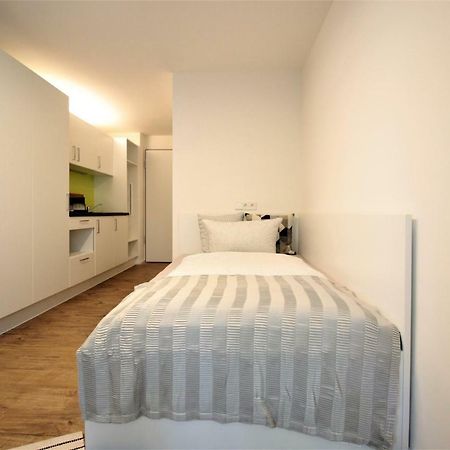 Studio Apartment - Balcony, Netflix, University Hospital Proximity Würzburg Exteriör bild