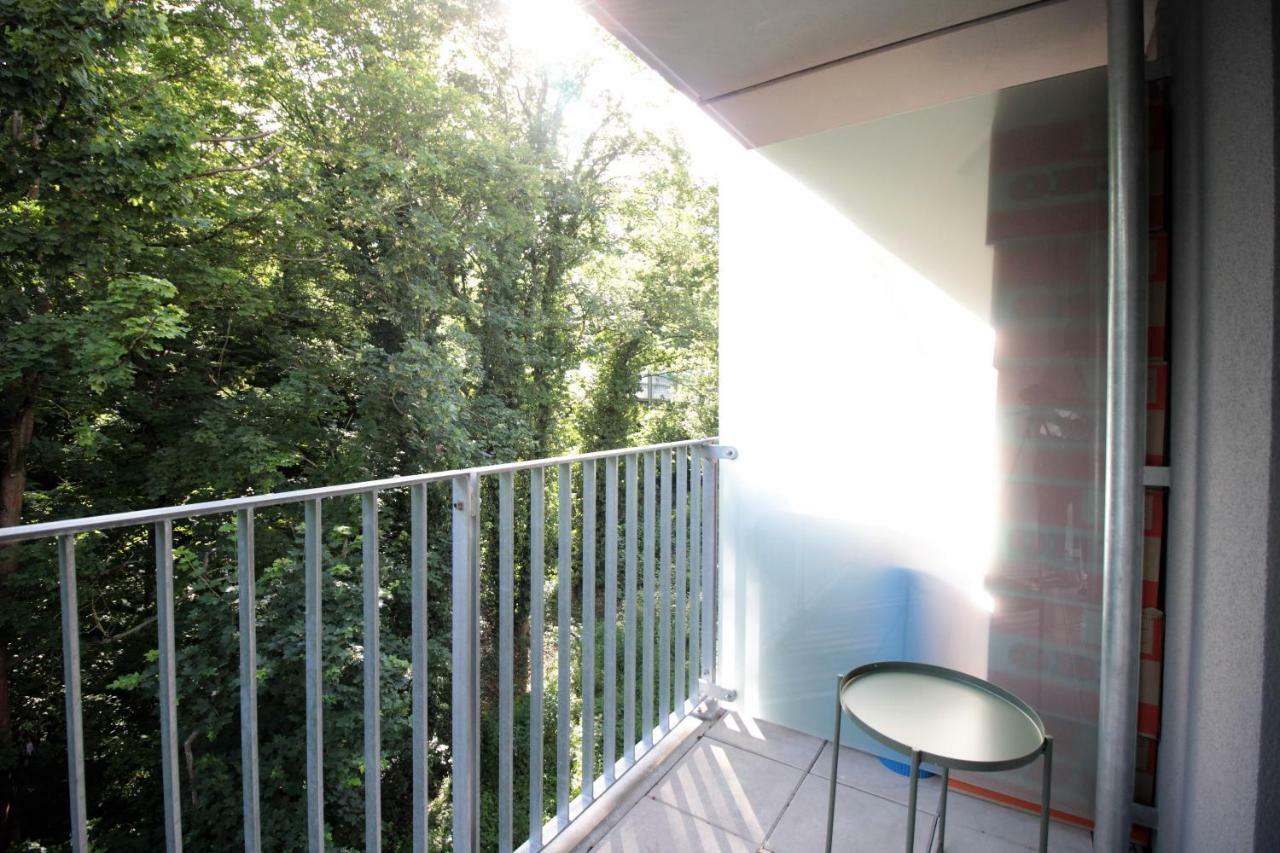 Studio Apartment - Balcony, Netflix, University Hospital Proximity Würzburg Exteriör bild